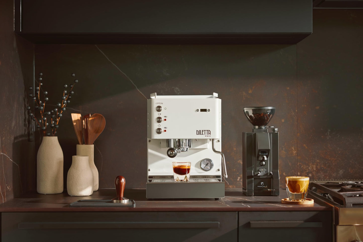 Eureka Mignon Notte Espresso Grinder | 150g | 50mm Steel Burrs | Stepless | Black